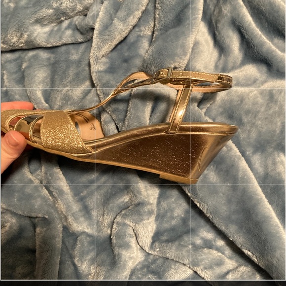 Fioni gold summer sandal - Picture 4 of 5